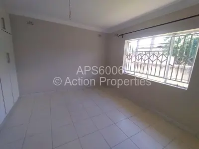 Townhouse/Cluster For Rent in Greendale