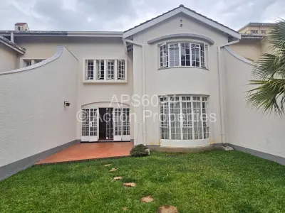 Cottage/Garden Flat For Sale in Avenues