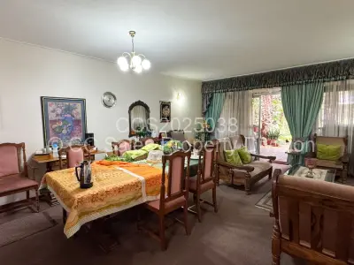 Townhouse/Complex/Cluster for Sale in Ascot
