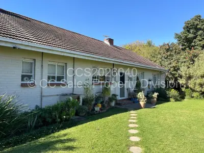House For Sale in Sunning Hill