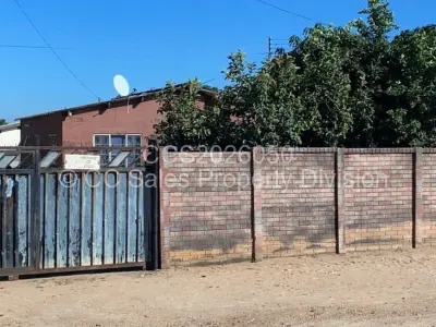 House For Sale in Luveve