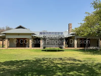 House For Sale in Burnside