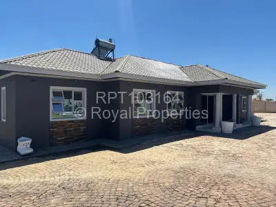 Cottage/Garden Flat For Rent in Manresa