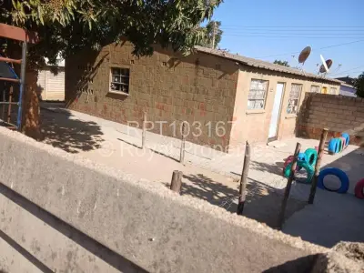 House for Sale in Chitungwiza