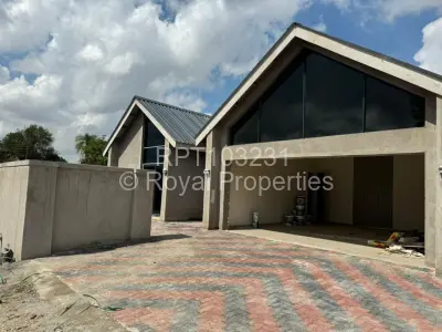 Townhouse/Cluster For Sale in Marlborough
