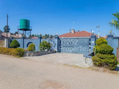 House For Rent in Waterfalls