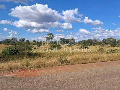 Farm/Plot For Sale in Kadoma