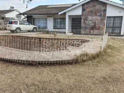House For Sale in Sunridge