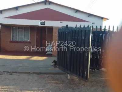 House for Sale in Redcliff