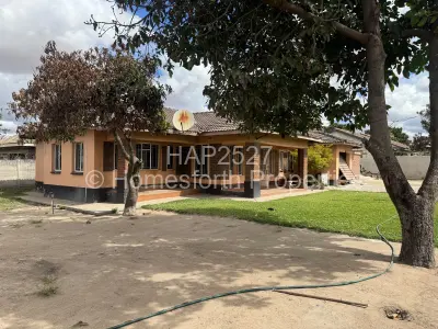 House for Sale in Zimre Park