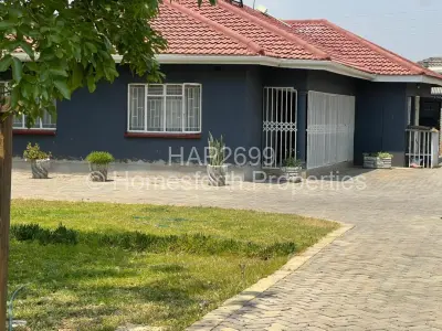 House to Rent in Rockview