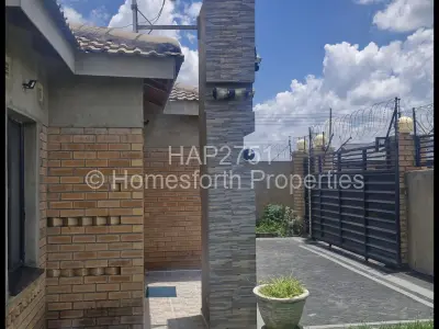 House For Sale in Glaudina