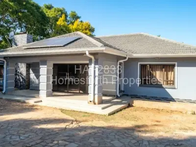 House For Sale in Strathaven