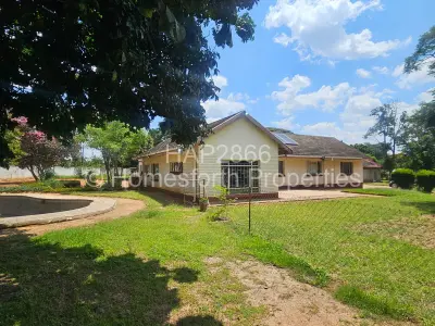 House For Sale in Greendale