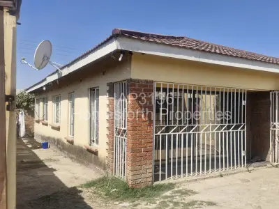 House For Sale in Southlea Park
