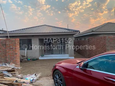 House For Sale in Warren Park