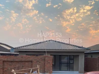 House For Sale in Warren Park