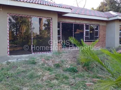Cottage/Garden Flat for Sale in Hatfield