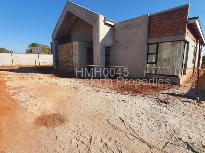 Townhouse/Complex/Cluster for Sale in Vainona