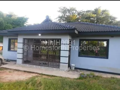 House for Sale in Waterfalls