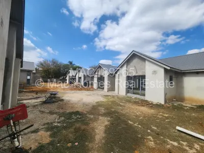 Townhouse/Complex/Cluster for Sale in Borrowdale West
