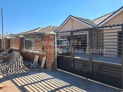 House for Sale in Falcon Park