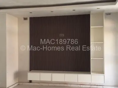 Townhouse/Complex/Cluster for Sale in Arlington