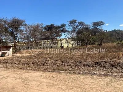 Stand for Sale in Glen Lorne