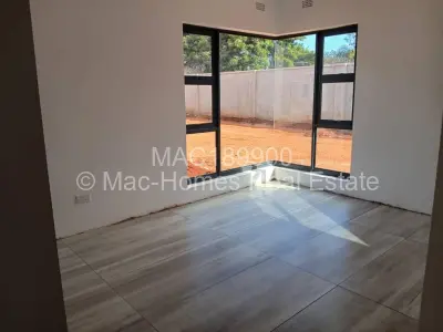 Townhouse/Cluster For Sale in Pomona