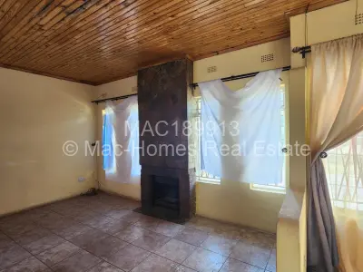 House For Sale in Greendale