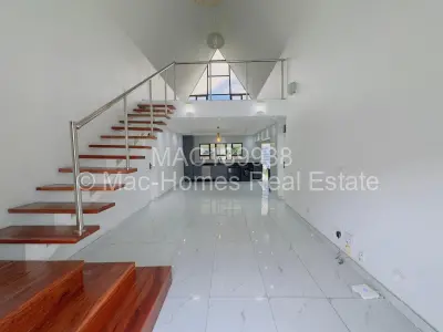 Townhouse/Cluster For Rent in Arlington