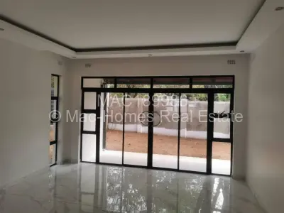 Townhouse/Cluster For Sale in Borrowdale West