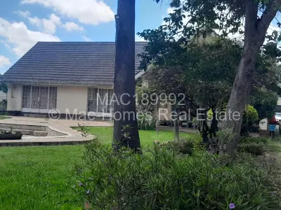 House For Sale in Greendale