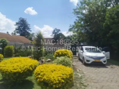 Cottage/Garden Flat For Sale in Avondale