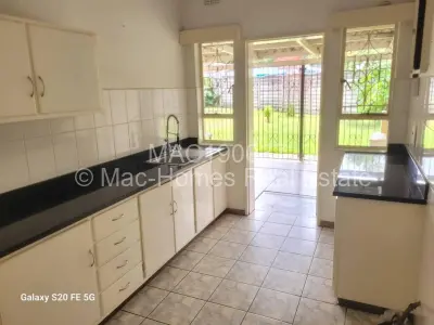 Office For Sale in Eastlea