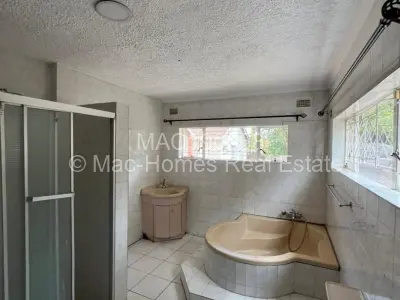 House For Rent in Greendale