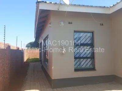 House For Sale in Adylinn