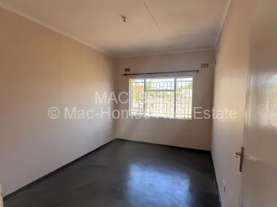House For Sale in Zimre Park