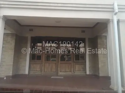 Townhouse/Cluster For Sale in Waterfalls
