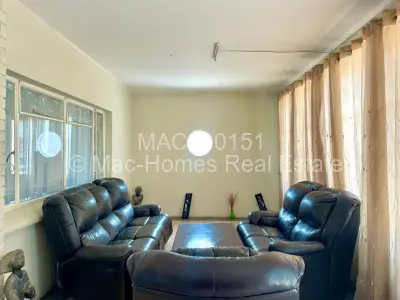 House For Sale in Eastlea