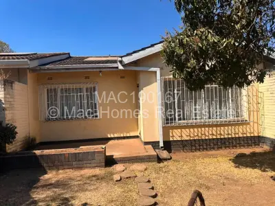 House For Rent in Avondale West