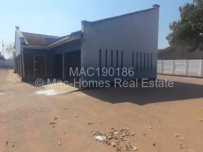 House For Rent in Zimre Park