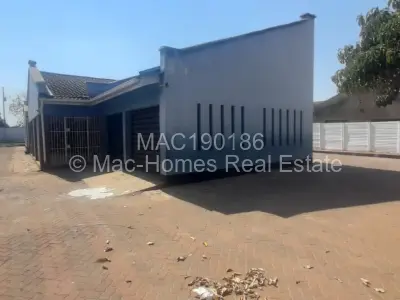 House For Rent in Zimre Park