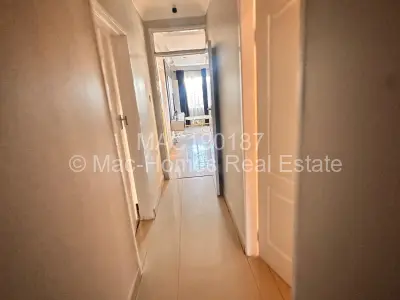 House For Sale in Hatcliffe