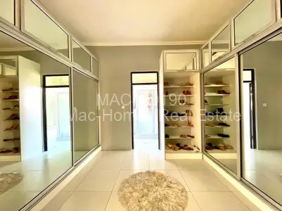 Flat/Apartment For Sale in Carrick Creagh Estate