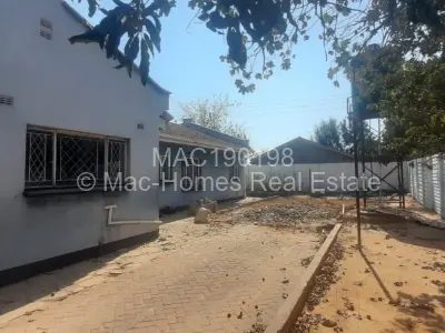 House For Rent in Zimre Park