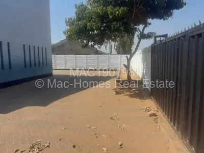 House For Rent in Zimre Park