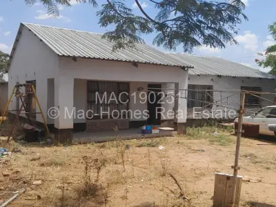 House For Sale in Waterfalls