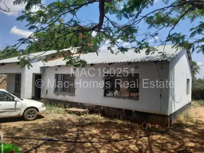 House For Sale in Waterfalls