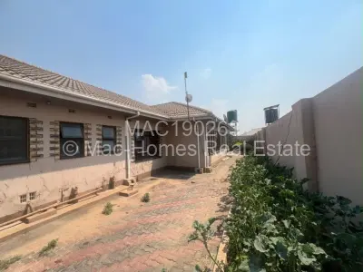 House For Sale in Sandton Park